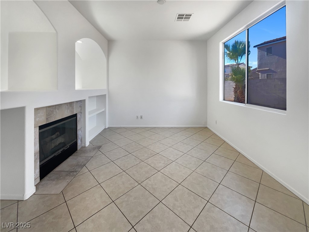 9511 Withering Pine Street Property Photo 15