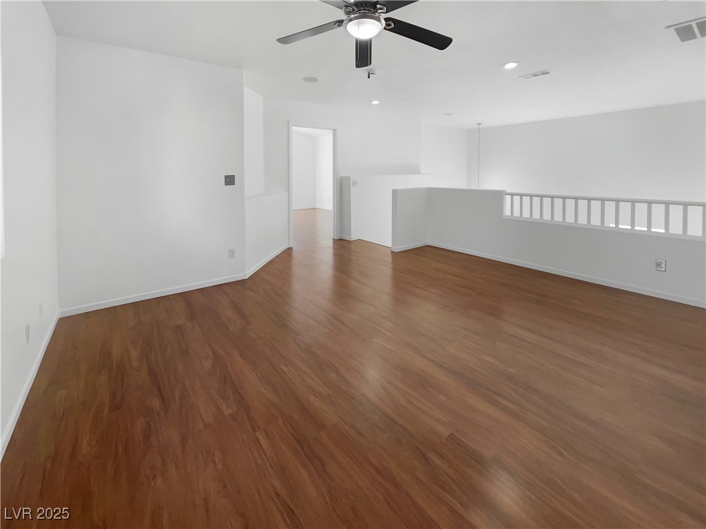 9511 Withering Pine Street Property Photo 19