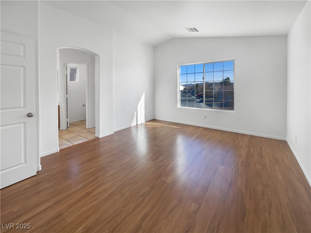 9511 Withering Pine Street Property Photo 23