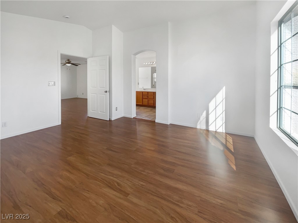 9511 Withering Pine Street Property Photo 24