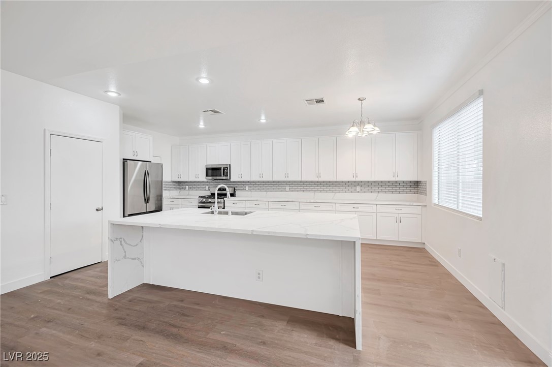 9247 Tulip Trestle Avenue Property Photo 8