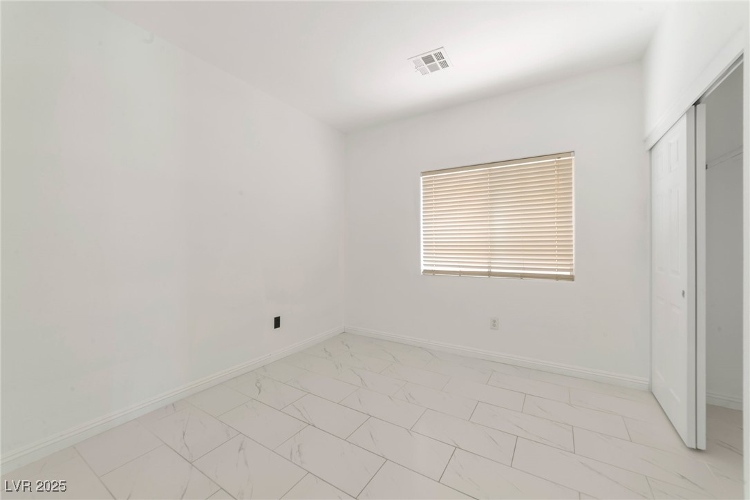 9247 Tulip Trestle Avenue Property Photo 16