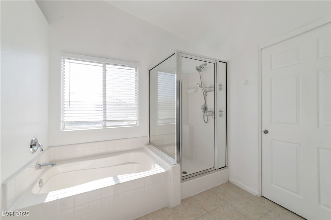 4929 Morning Falls Avenue Property Photo 6