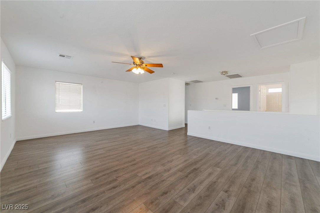 4929 Morning Falls Avenue Property Photo 10