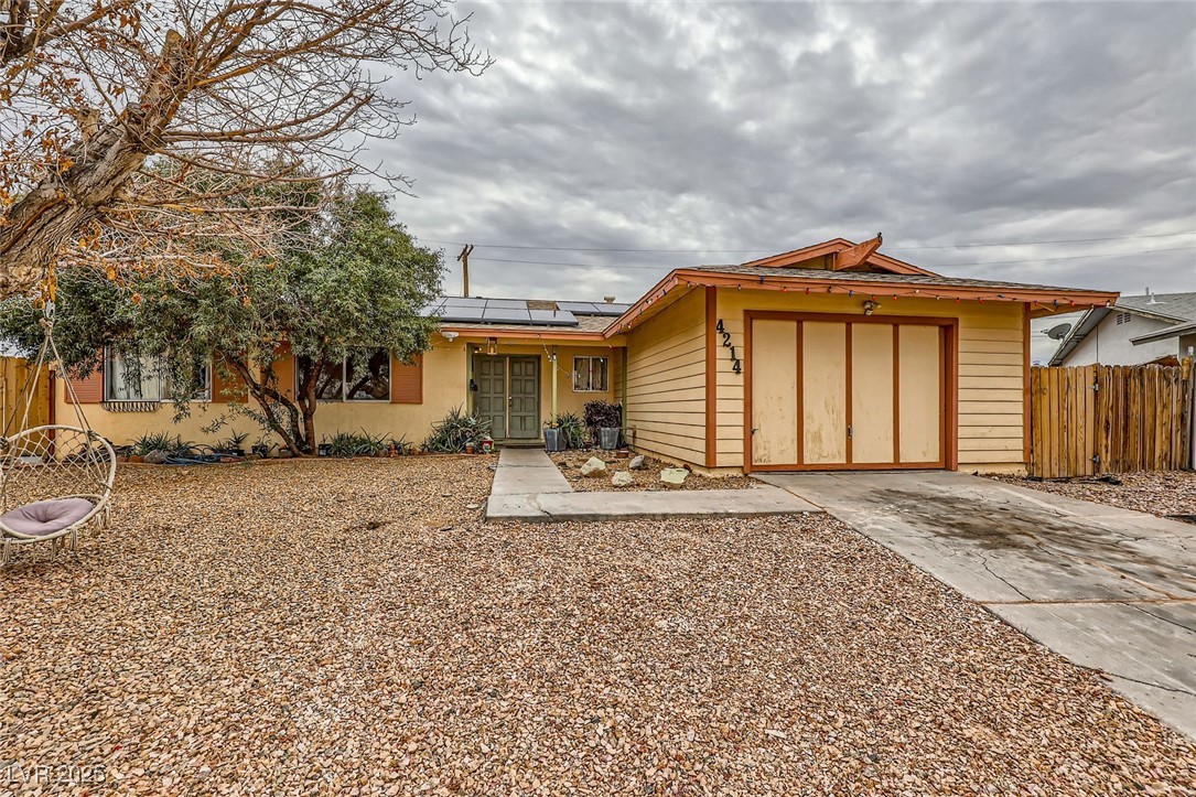 4214 Bay Circle Property Photo 5