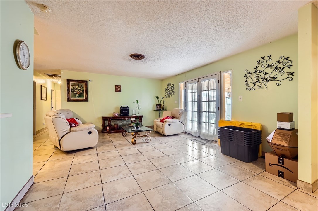 4214 Bay Circle Property Photo 8