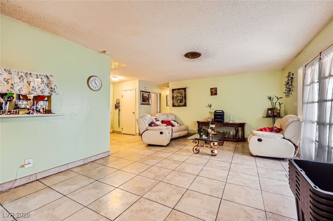4214 Bay Circle Property Photo 9