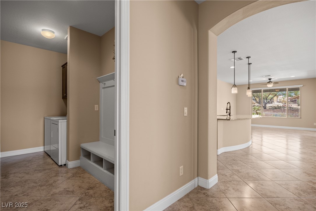 1359 Skylight Way Property Photo 11