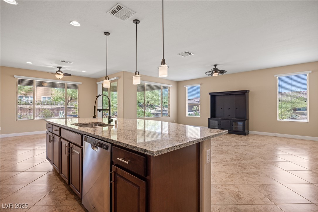1359 Skylight Way Property Photo 28