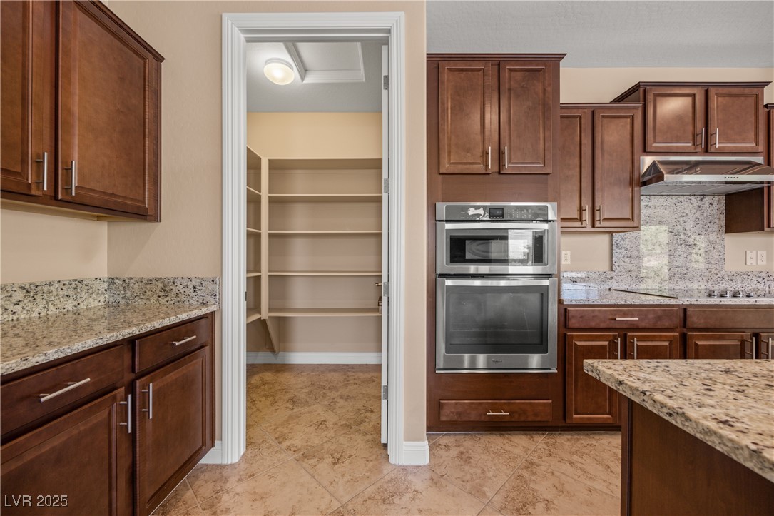 1359 Skylight Way Property Photo 33