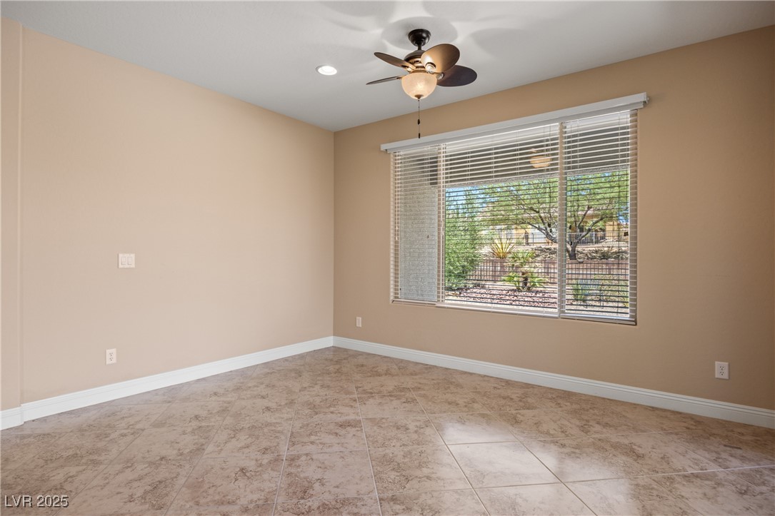 1359 Skylight Way Property Photo 35