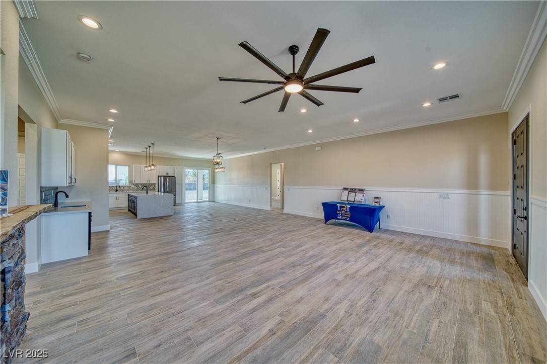 1131 Blackhorn Street Property Photo 7