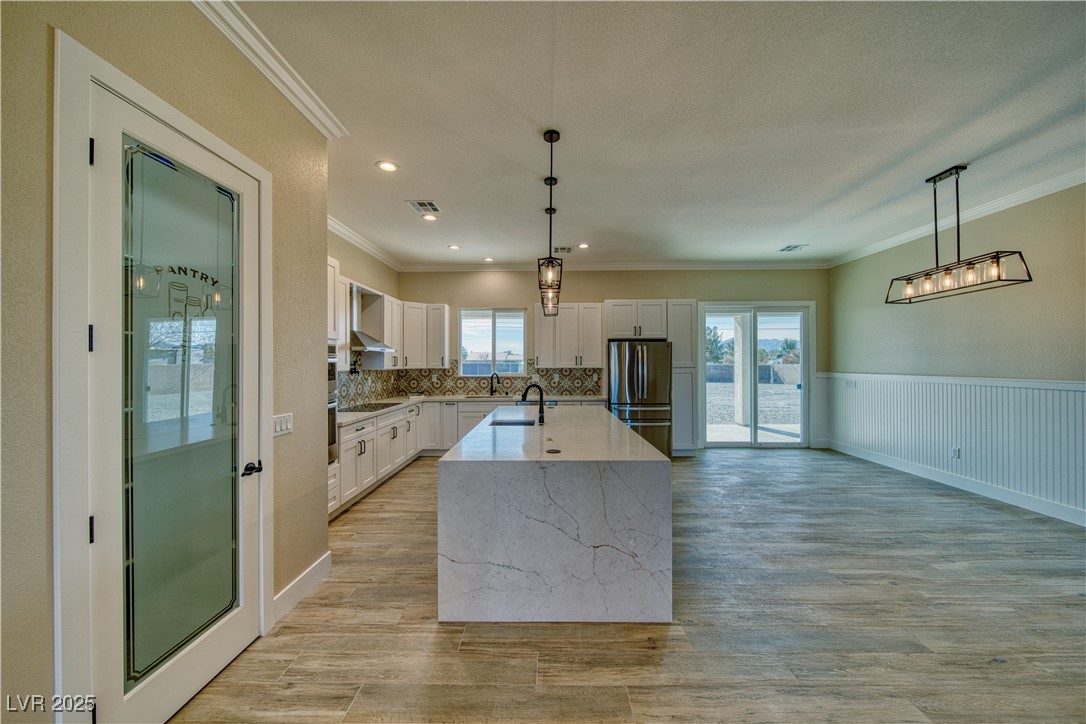 1131 Blackhorn Street Property Photo 15