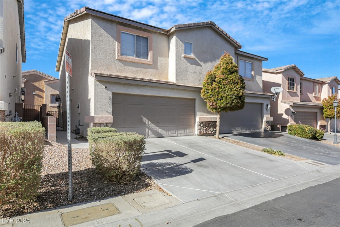 2097 Audrey Hepburn Street Property Photo 2