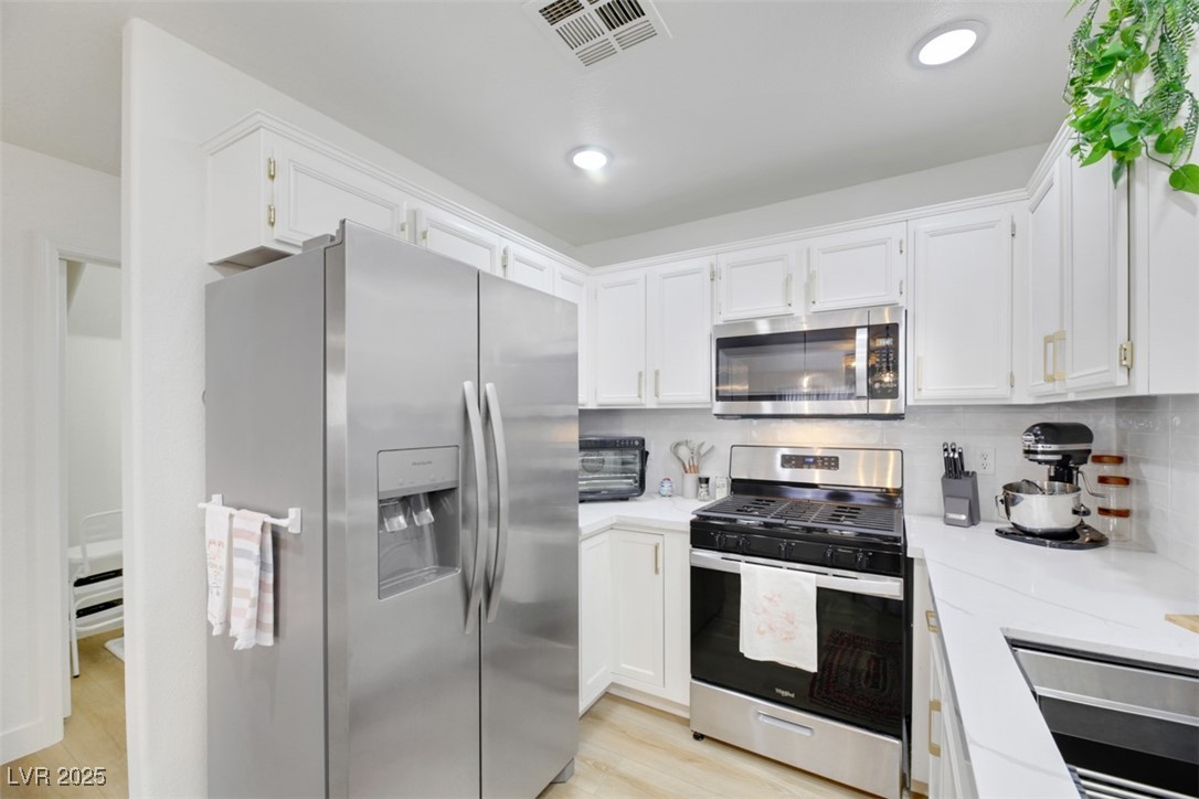 2097 Audrey Hepburn Street Property Photo 5