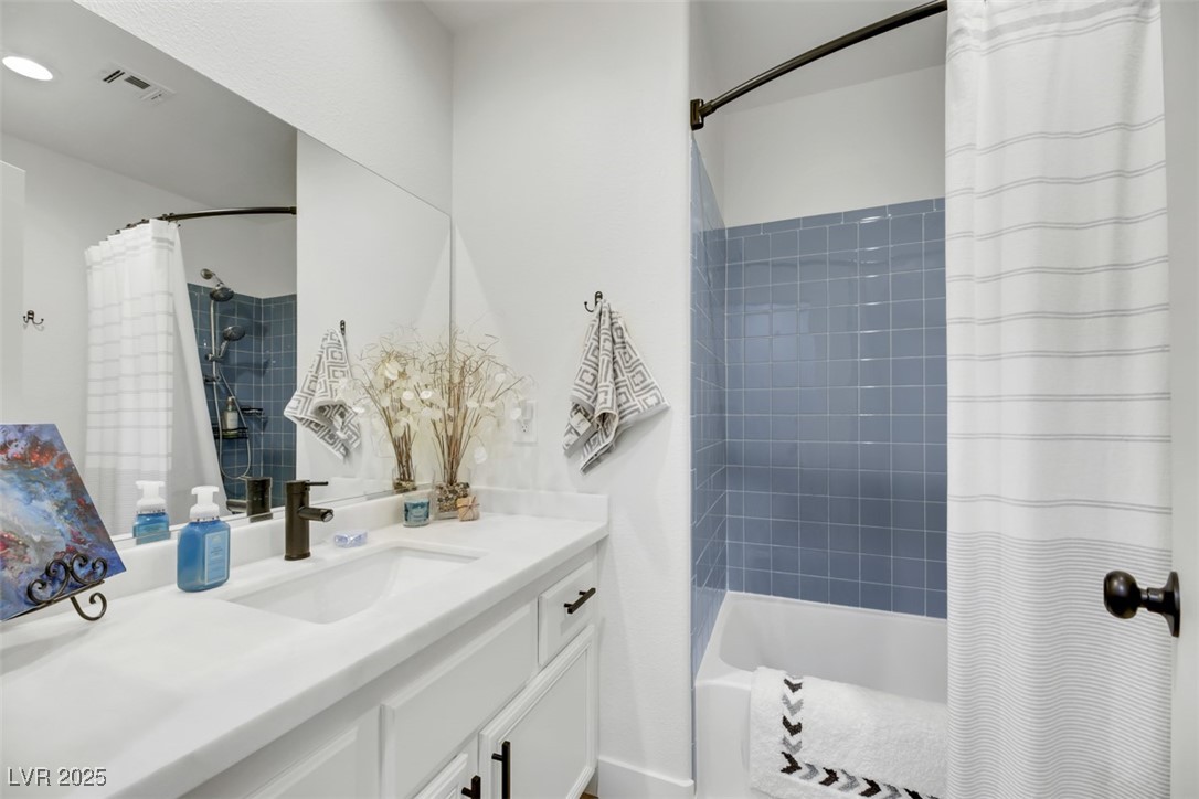 2097 Audrey Hepburn Street Property Photo 8