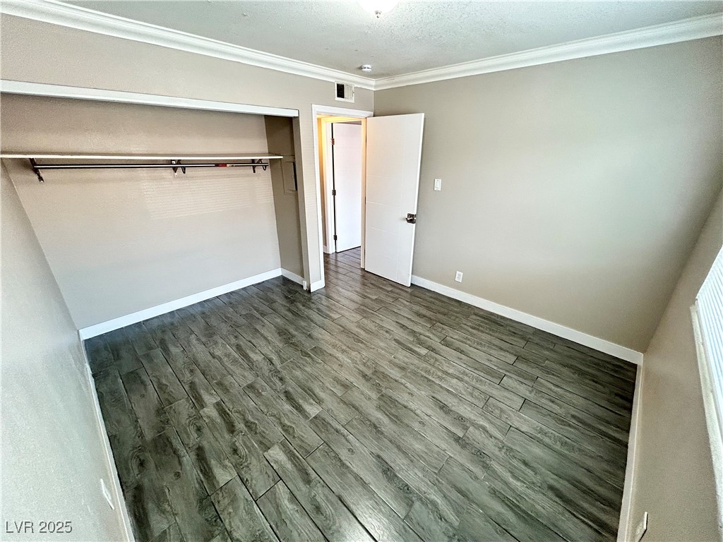 501 South Maryland Parkway B14 Property Photo 6