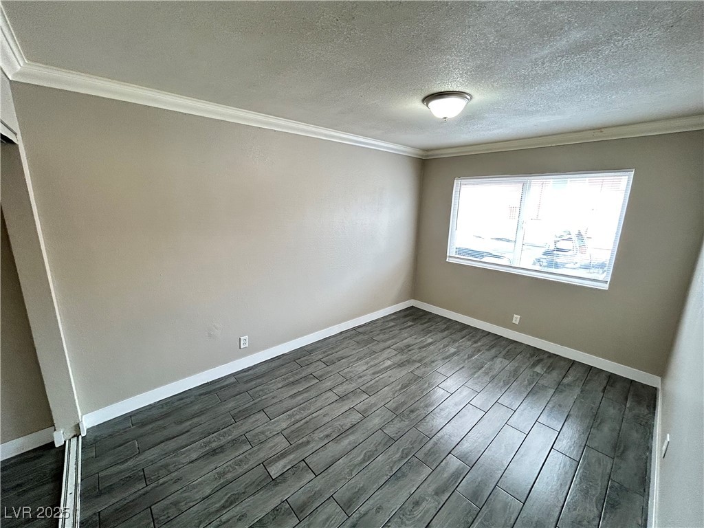 501 South Maryland Parkway B14 Property Photo 8