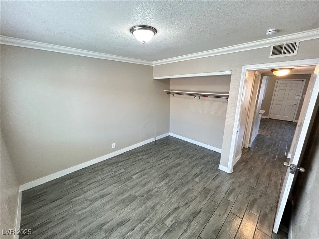 501 South Maryland Parkway B14 Property Photo 9