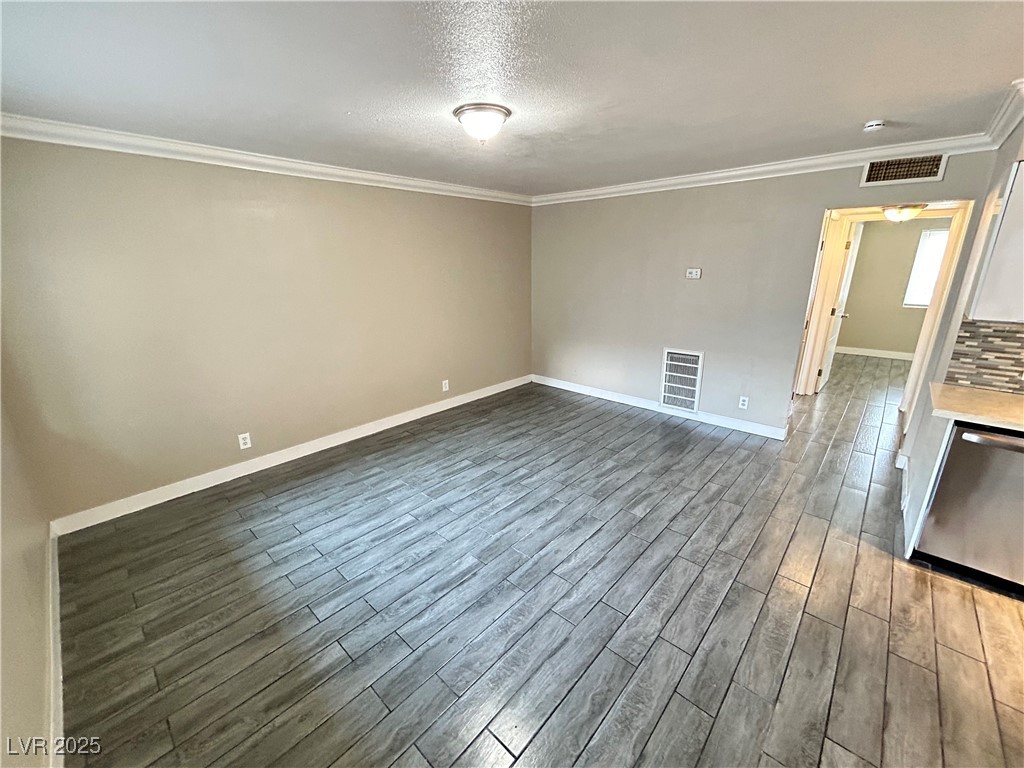 501 South Maryland Parkway B14 Property Photo 11