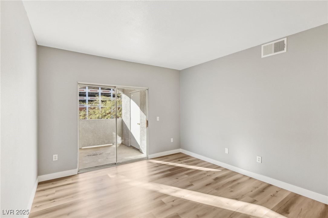 2615 West Gary Avenue 2040 Property Photo 4
