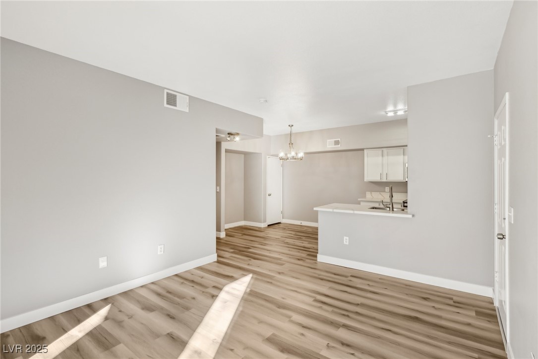 2615 West Gary Avenue 2040 Property Photo 6