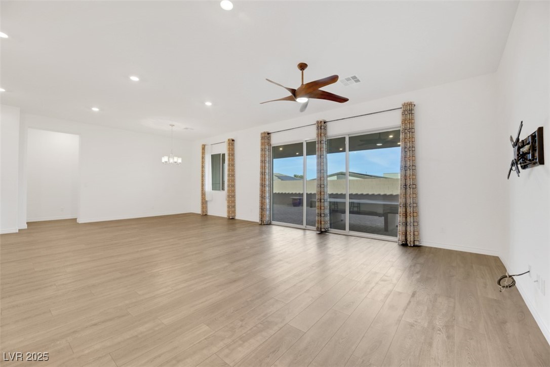 6364 Cambridge Creek Court Property Photo 6