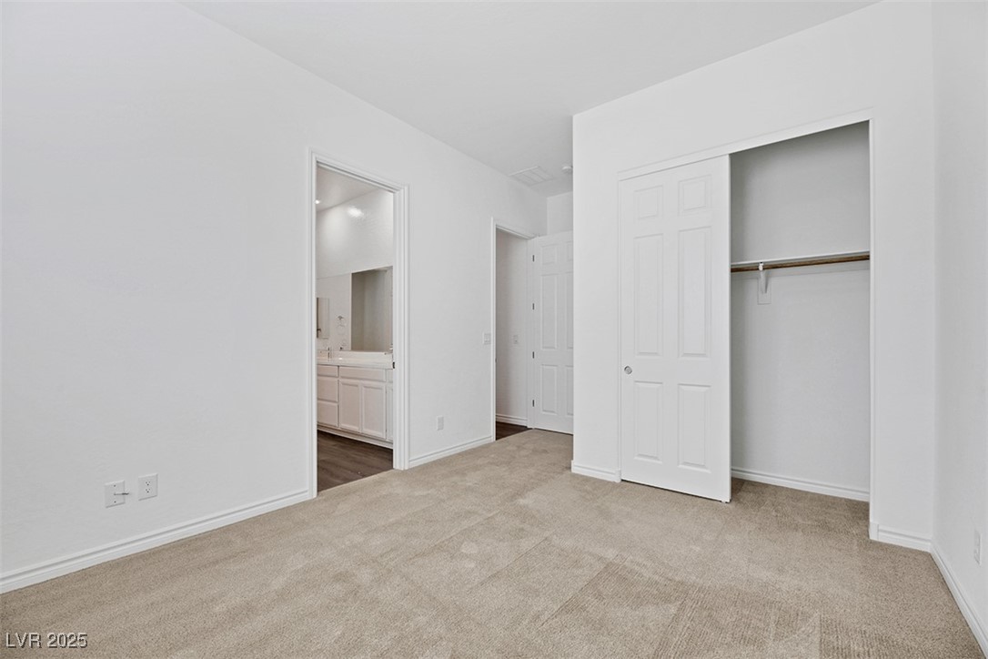 6364 Cambridge Creek Court Property Photo 26