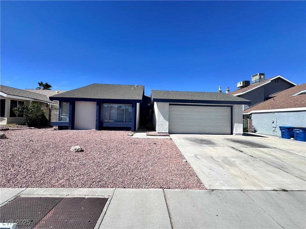 7130 Mountain Moss Drive Property Photo 1