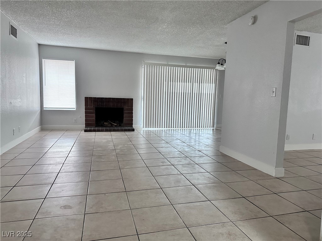 7130 Mountain Moss Drive Property Photo 2