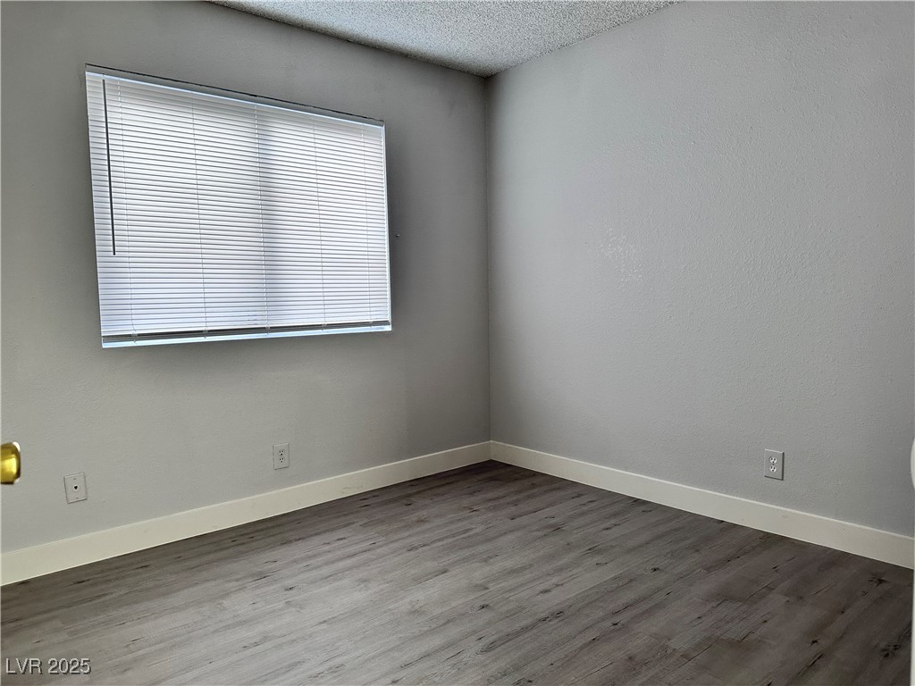 7130 Mountain Moss Drive Property Photo 12