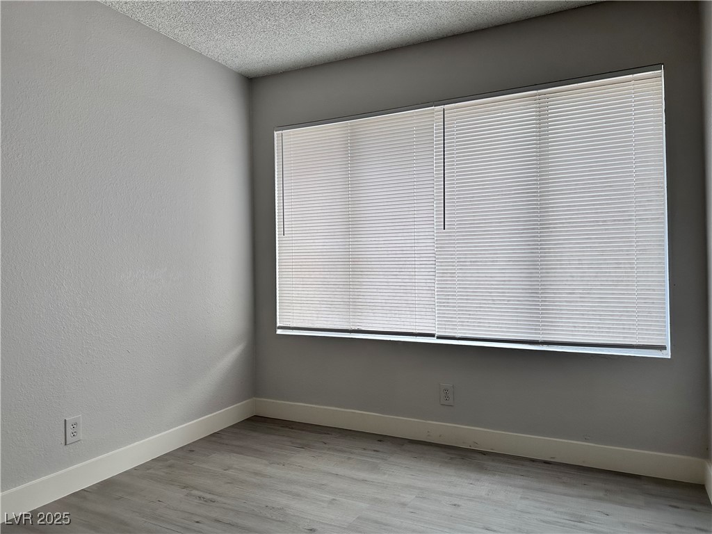 7130 Mountain Moss Drive Property Photo 14