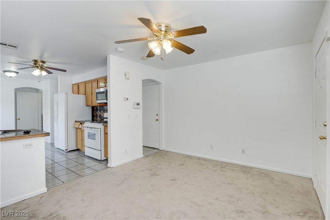 10082 Swimming Hole Street Property Photo 6