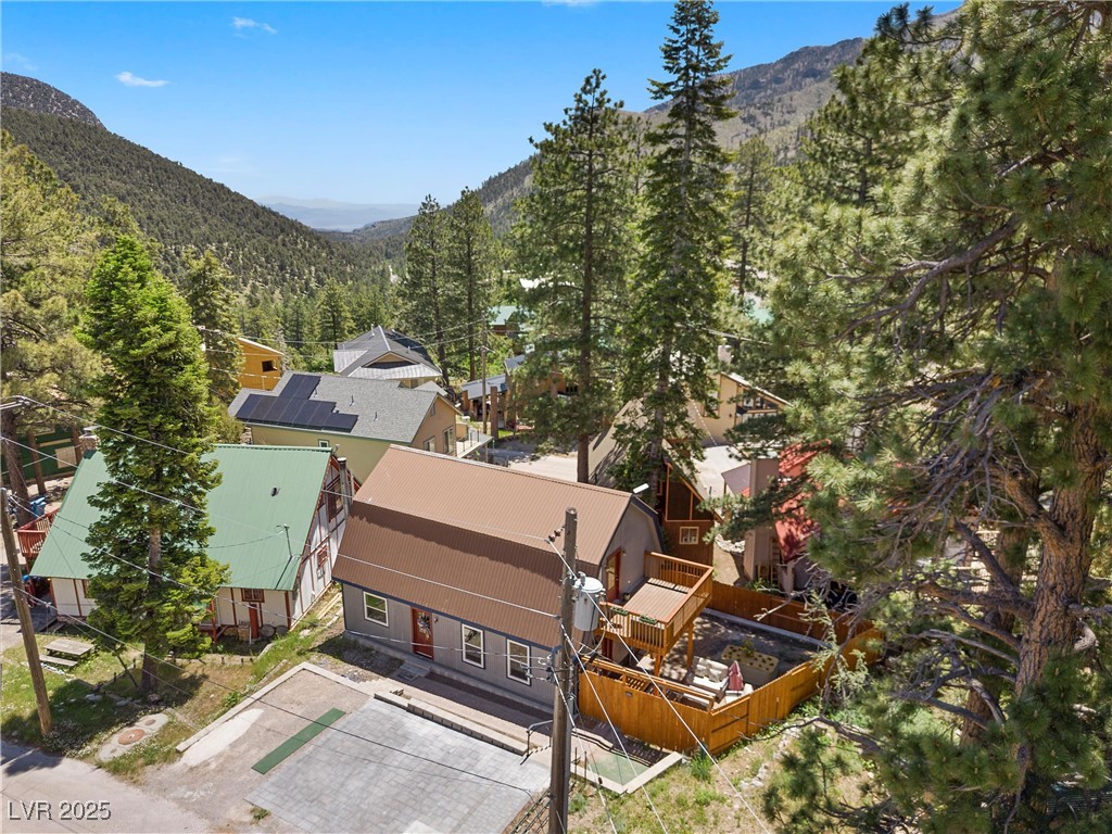 4765 Silver Tip Trail Property Photo 3