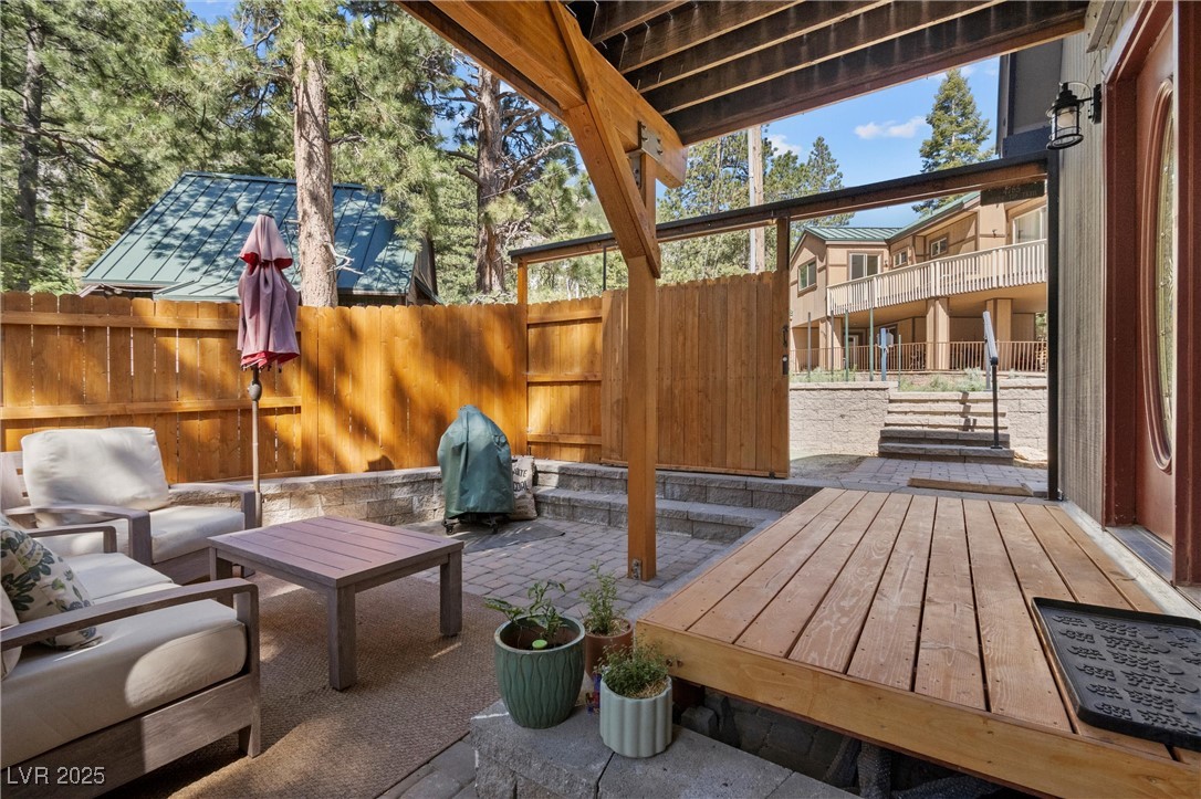 4765 Silver Tip Trail Property Photo 10