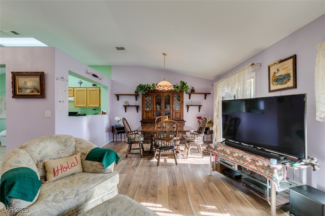 2091 Poppywood Avenue Property Photo 10