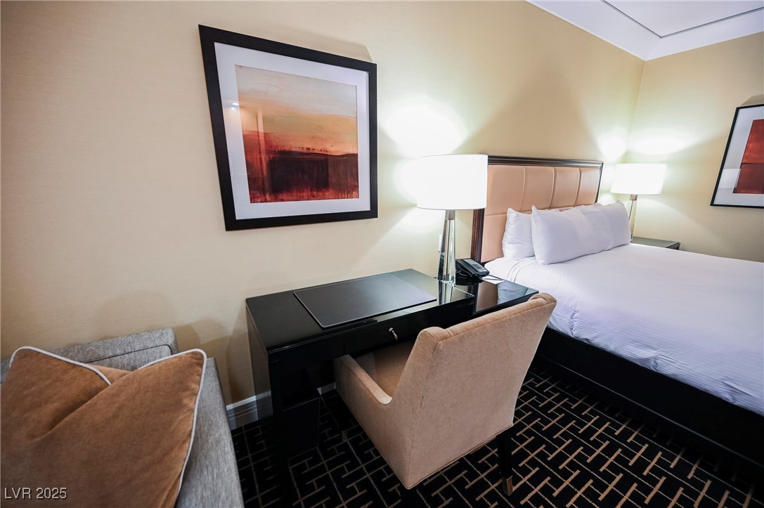 2000 Fashion Show Drive 5428 Property Photo 14