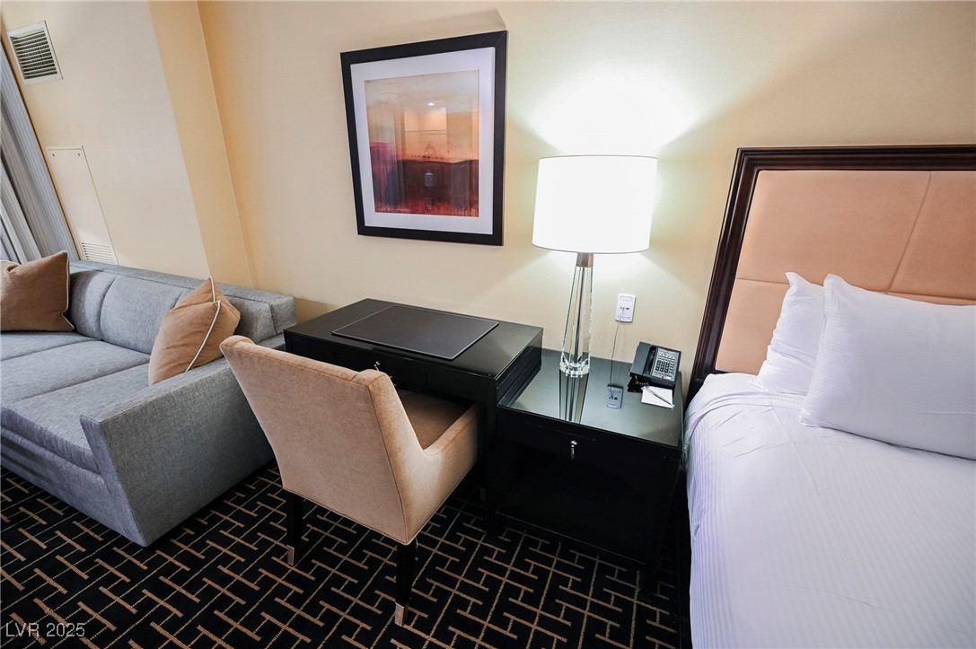 2000 Fashion Show Drive 5428 Property Photo 15