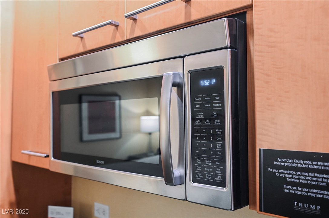 2000 Fashion Show Drive 5428 Property Photo 20