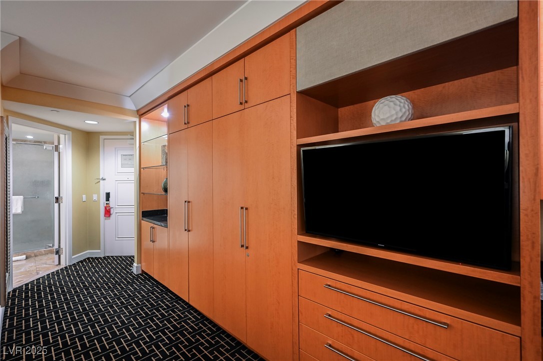 2000 Fashion Show Drive 5428 Property Photo 21