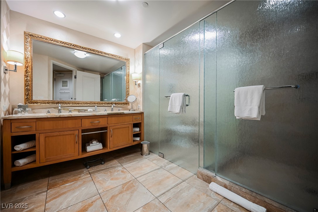 2000 Fashion Show Drive 5428 Property Photo 22