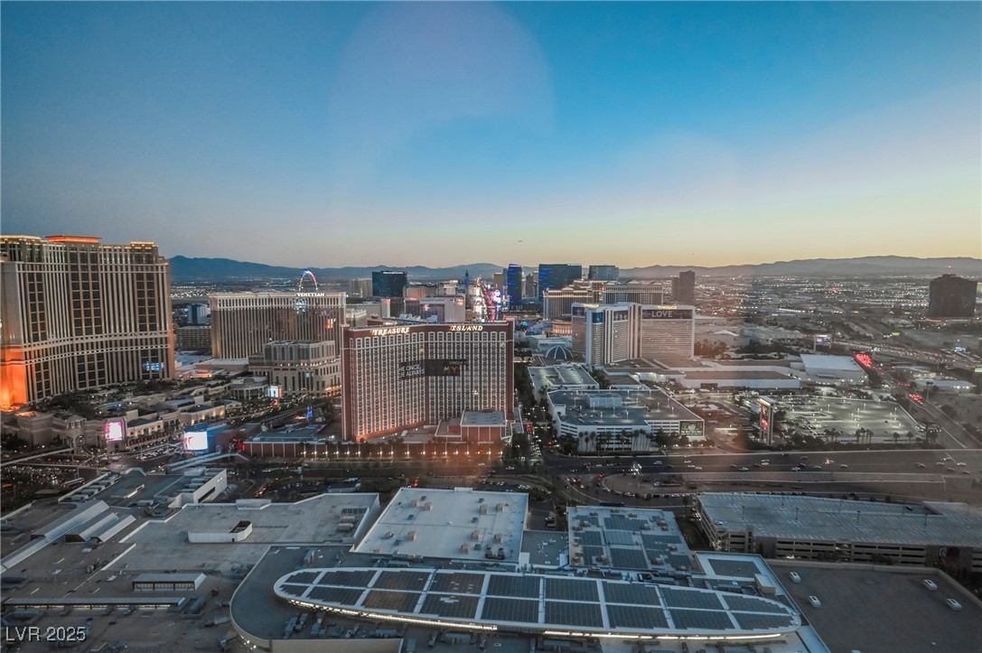 2000 Fashion Show Drive 5428 Property Photo 40