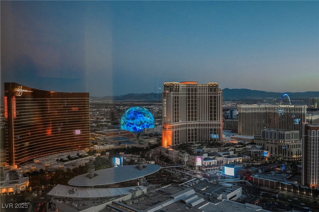 2000 Fashion Show Drive 5428 Property Photo 41