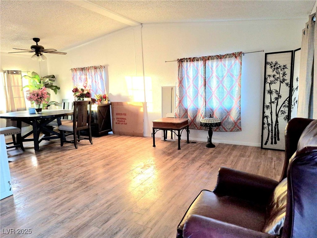 5610 Tecopa Street Property Photo 4