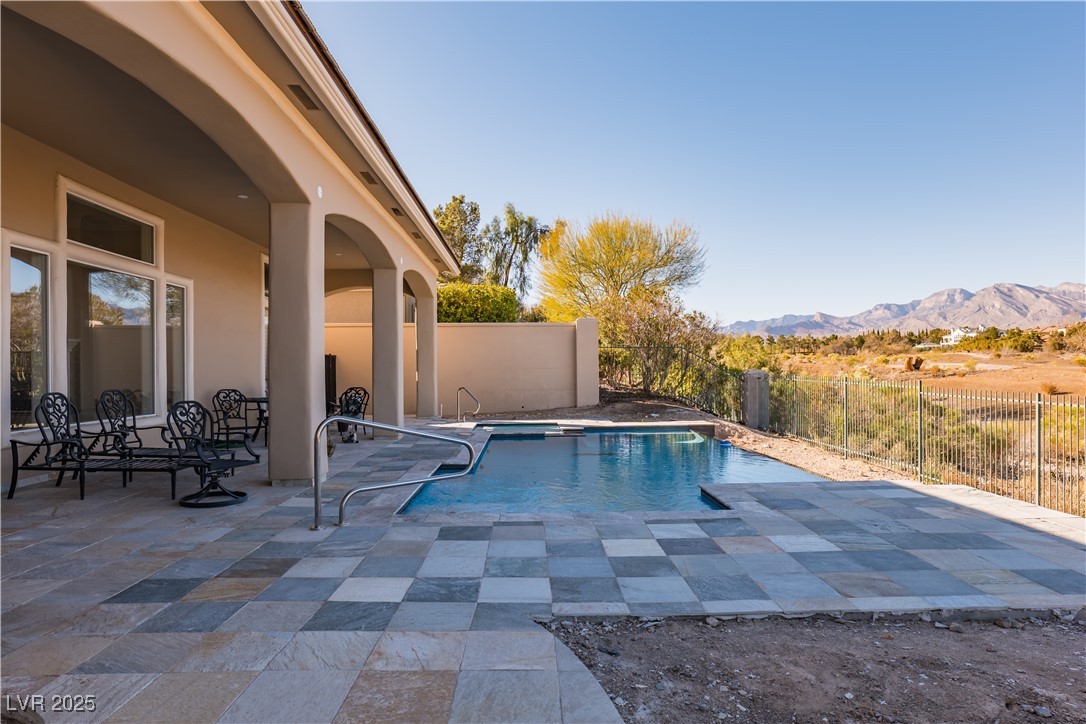 9316 Provence Garden Lane Property Photo 3