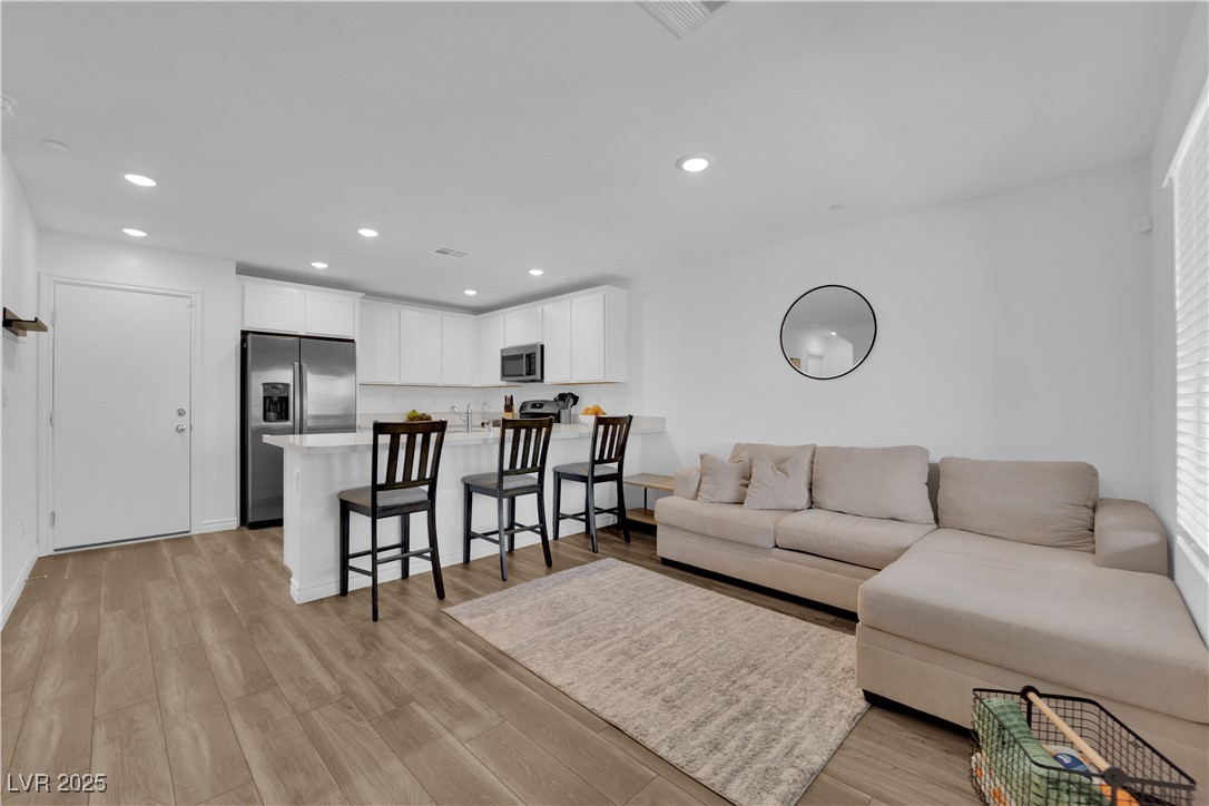 6200 Foxes Dale Street Property Photo 6