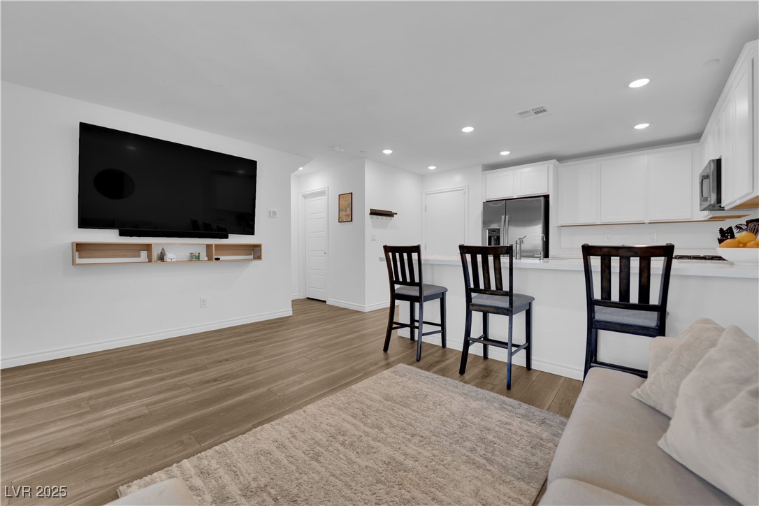 6200 Foxes Dale Street Property Photo 10