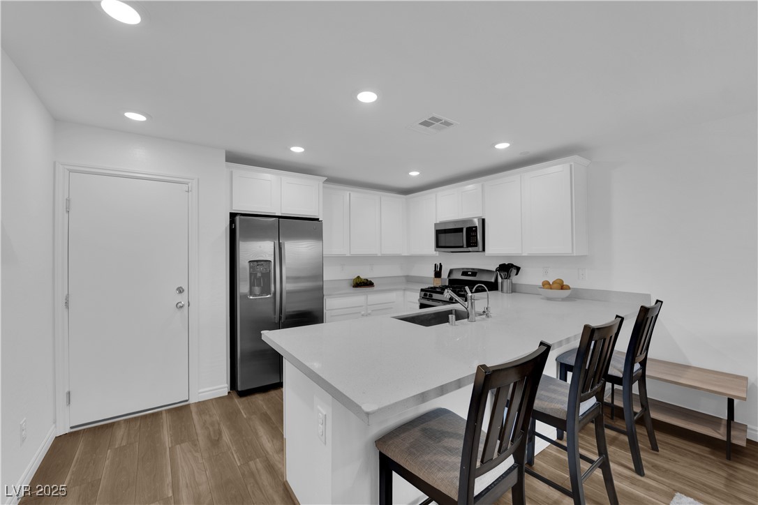 6200 Foxes Dale Street Property Photo 11