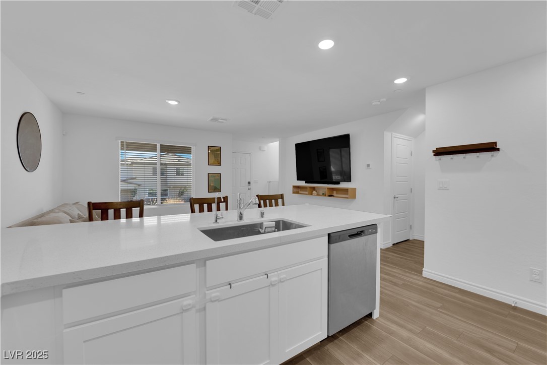 6200 Foxes Dale Street Property Photo 15