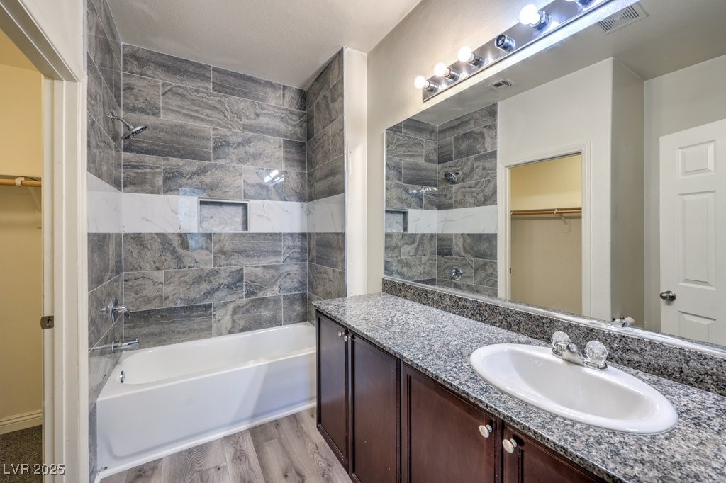4516 Townwall Street Property Photo 5